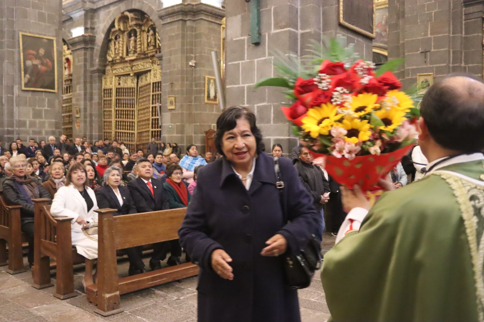Foto 27 de DESFILE POR EL MES DEL CONTADOR 2025