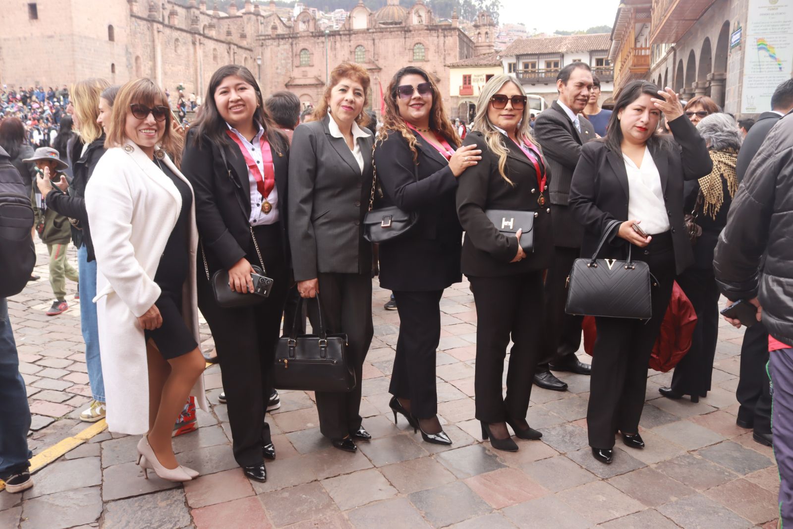 Foto 96 de DESFILE POR EL MES DEL CONTADOR 2025
