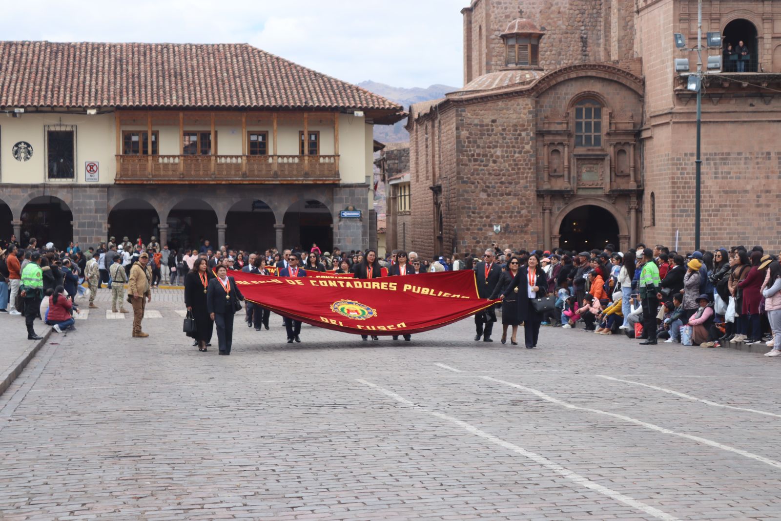 Foto 100 de DESFILE POR EL MES DEL CONTADOR 2025