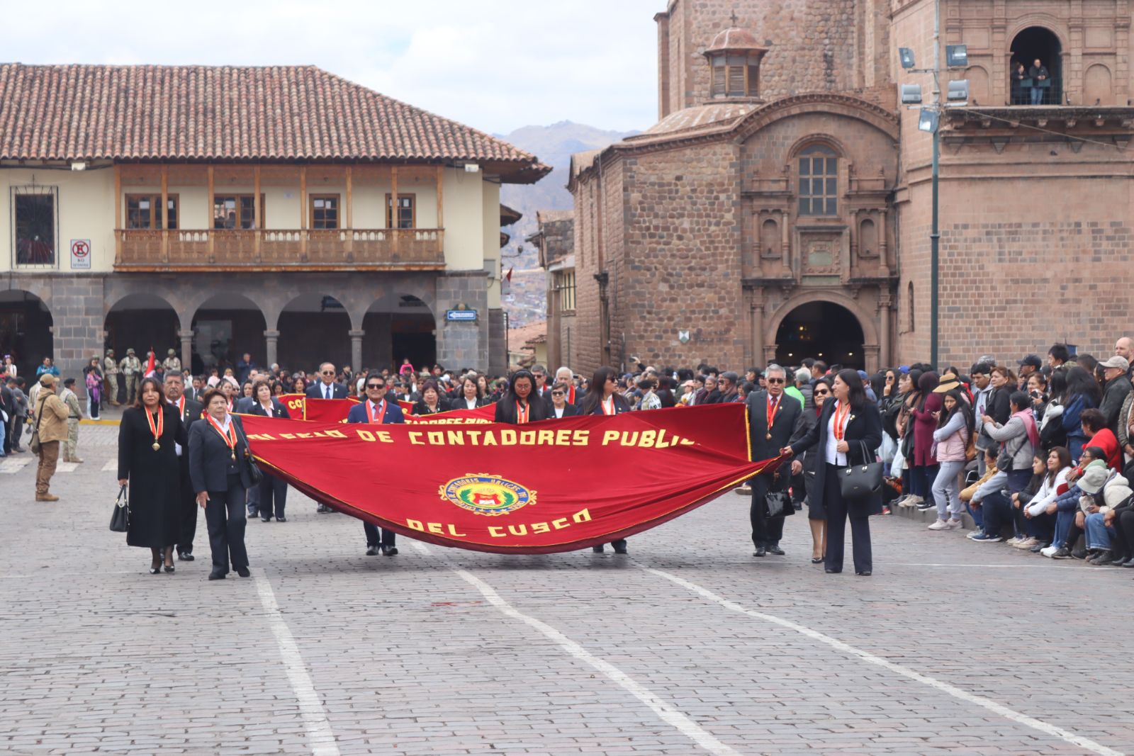 Foto 102 de DESFILE POR EL MES DEL CONTADOR 2025