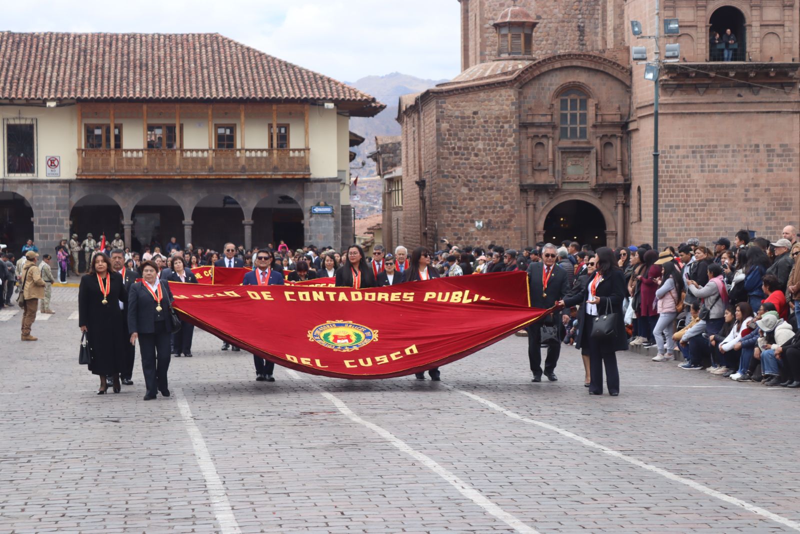 Foto 103 de DESFILE POR EL MES DEL CONTADOR 2025