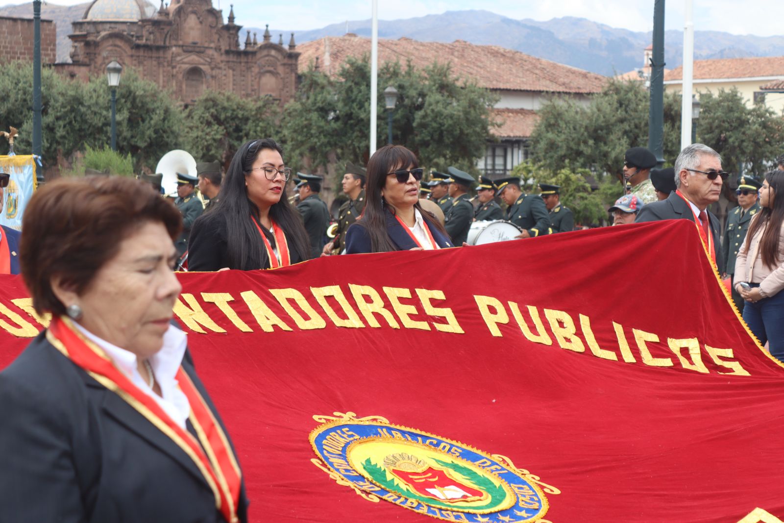 Foto 115 de DESFILE POR EL MES DEL CONTADOR 2025