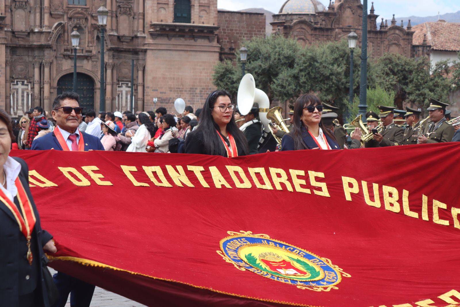 Foto 114 de DESFILE POR EL MES DEL CONTADOR 2025