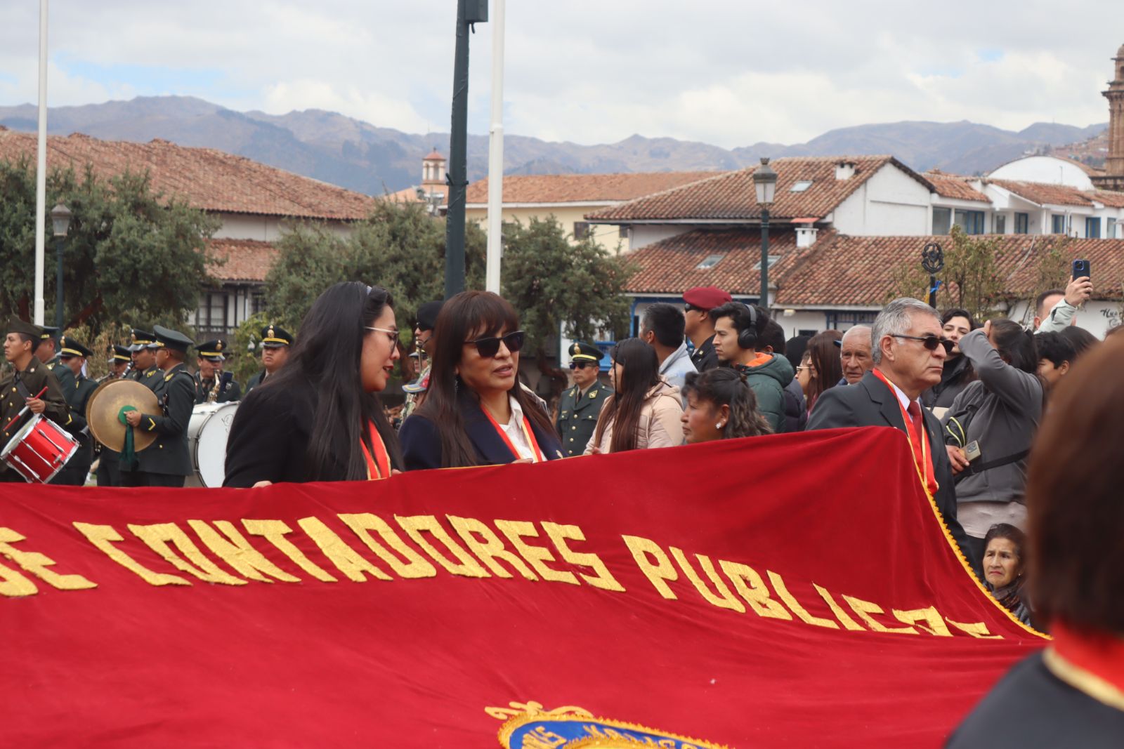 Foto 116 de DESFILE POR EL MES DEL CONTADOR 2025
