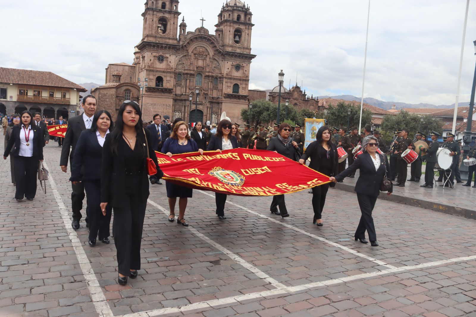 Foto 130 de DESFILE POR EL MES DEL CONTADOR 2025