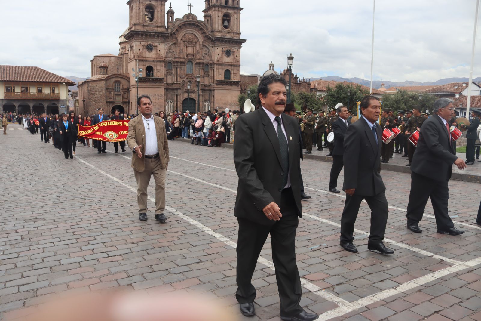Foto 135 de DESFILE POR EL MES DEL CONTADOR 2025