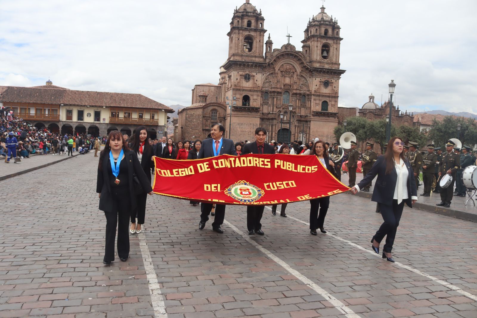 Foto 140 de DESFILE POR EL MES DEL CONTADOR 2025