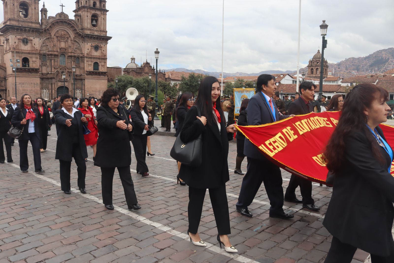 Foto 141 de DESFILE POR EL MES DEL CONTADOR 2025