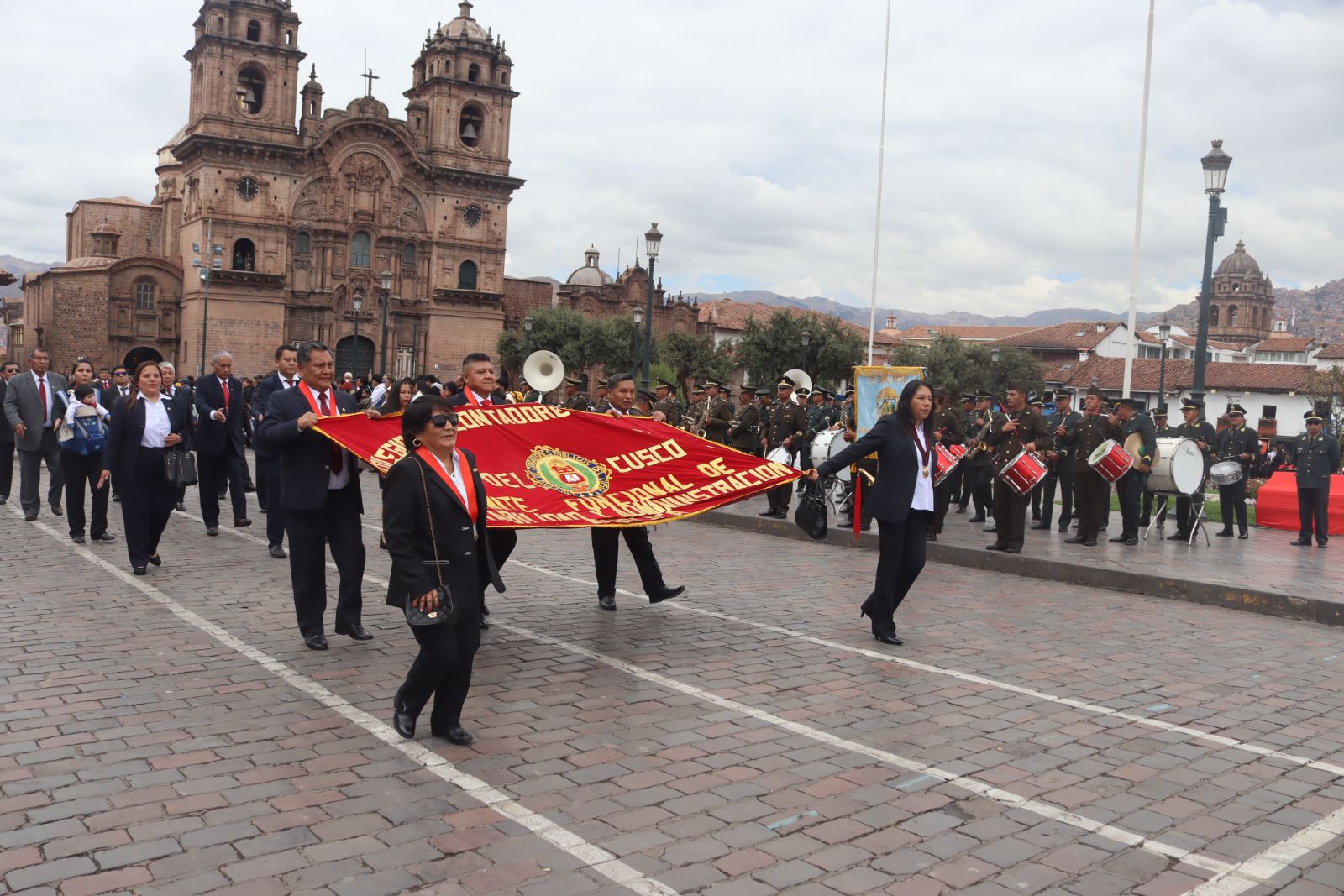 Foto 145 de DESFILE POR EL MES DEL CONTADOR 2025