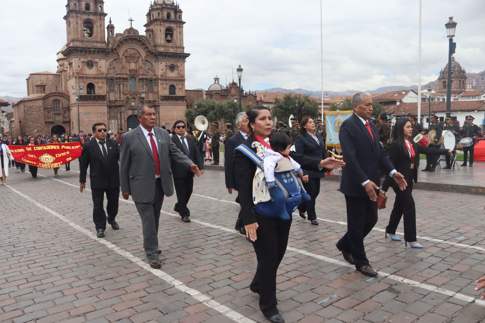 Foto 146 de DESFILE POR EL MES DEL CONTADOR 2025