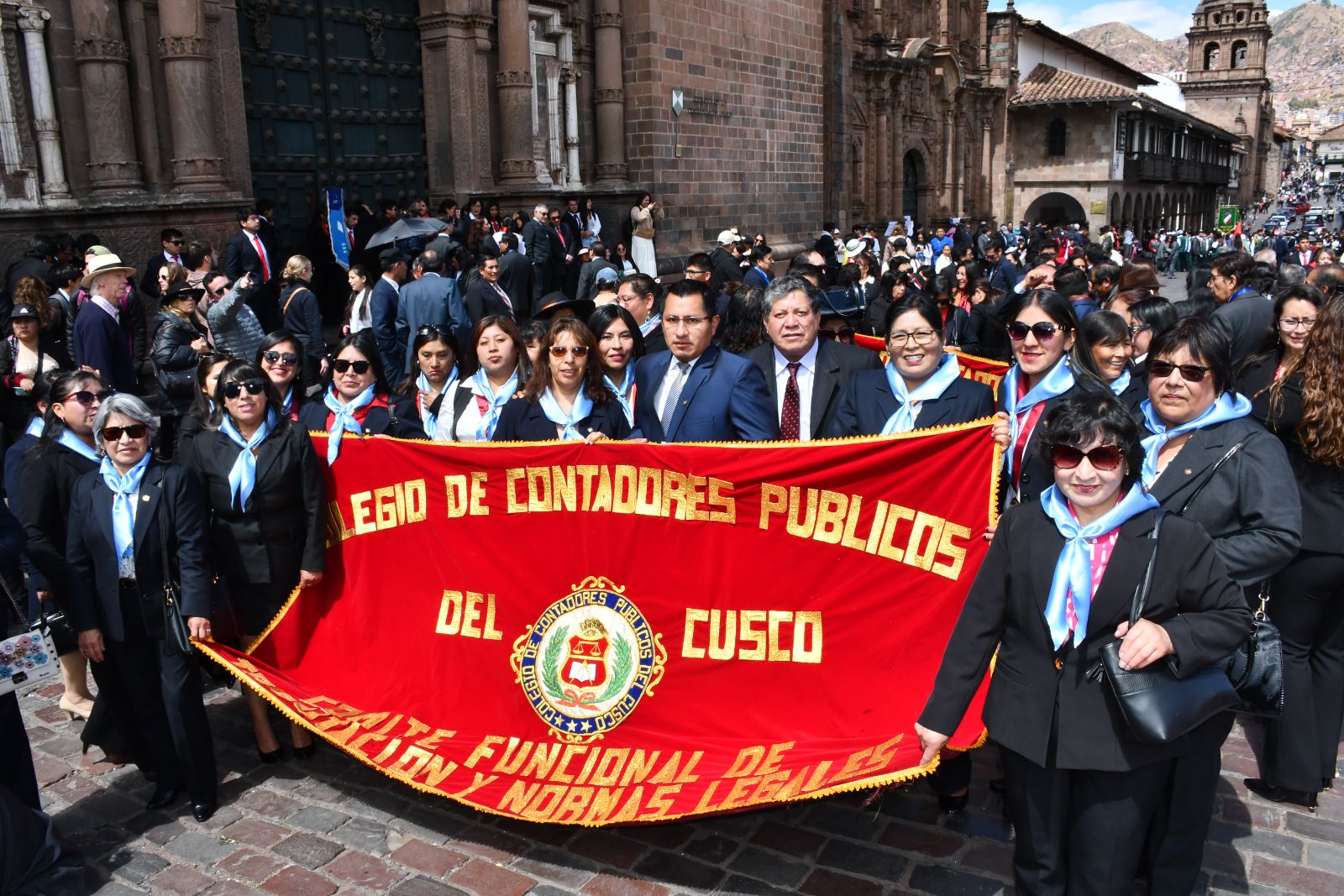 DESFILE INSTITUCIONAL POR MES DEL CONTADOR 2026