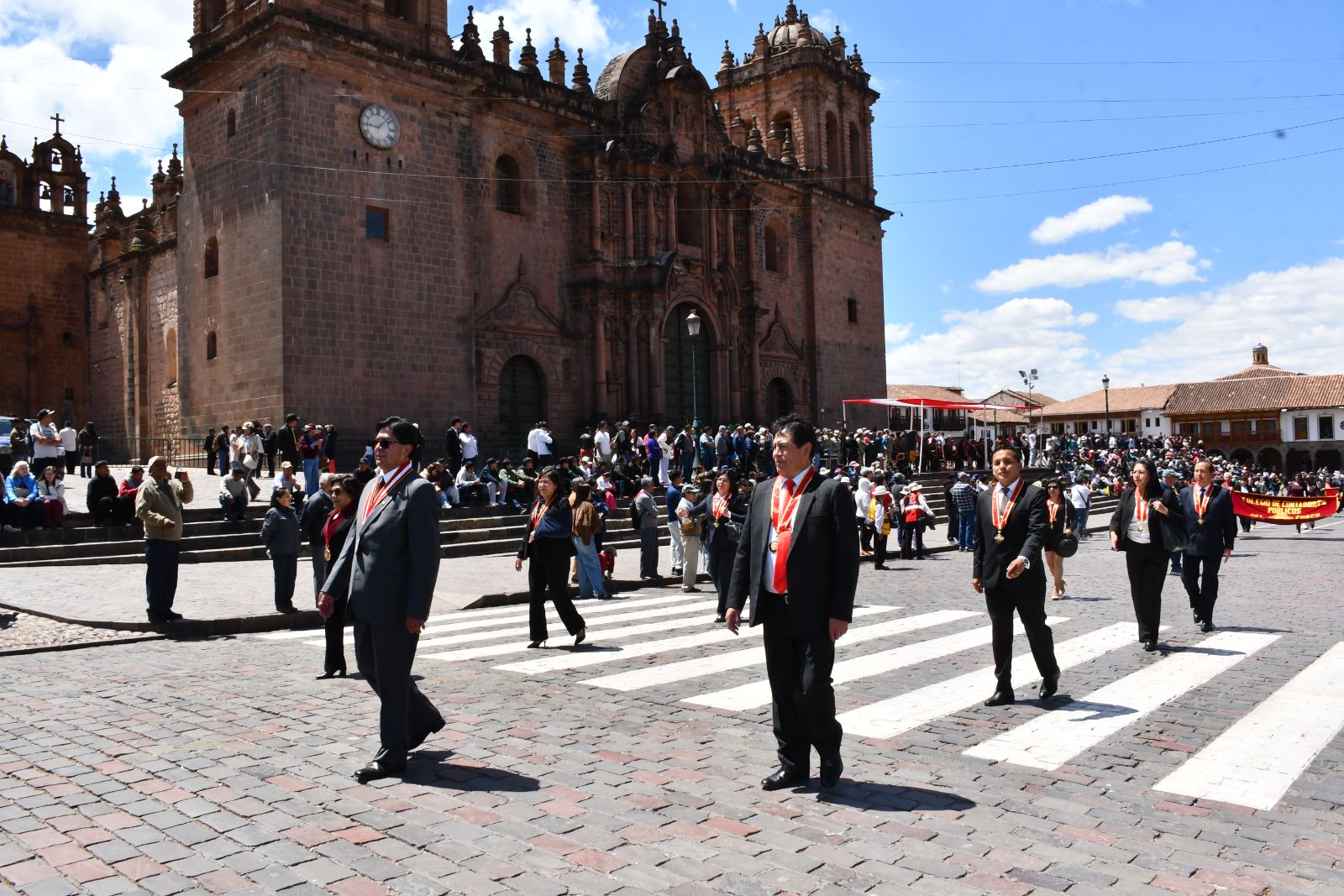 Foto 6 de DESFILE INSTITUCIONAL POR MES DEL CONTADOR 2026