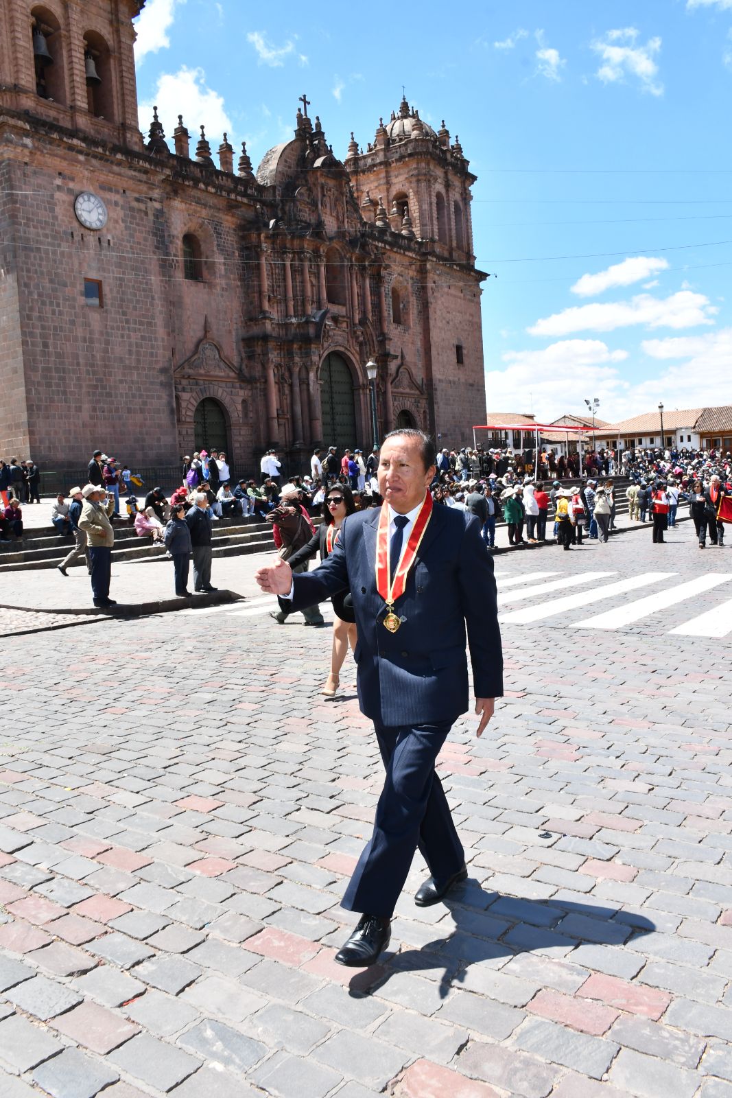 Foto 10 de DESFILE INSTITUCIONAL POR MES DEL CONTADOR 2026