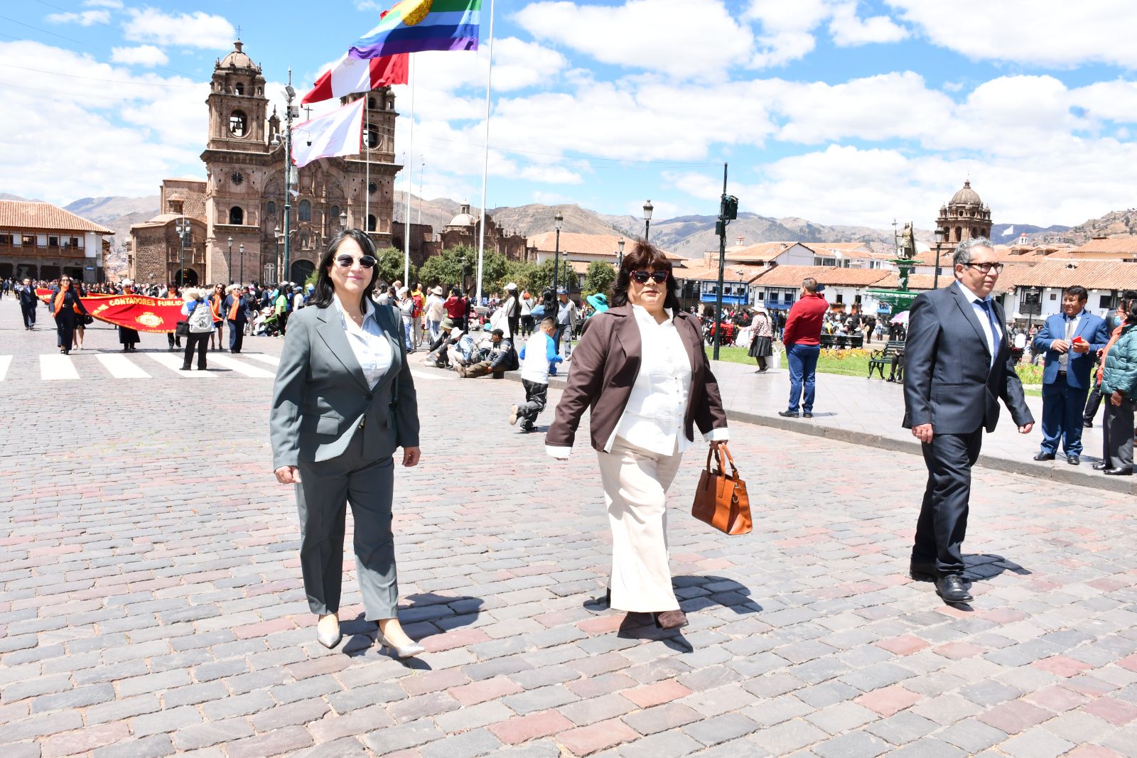 Foto 16 de DESFILE INSTITUCIONAL POR MES DEL CONTADOR 2026