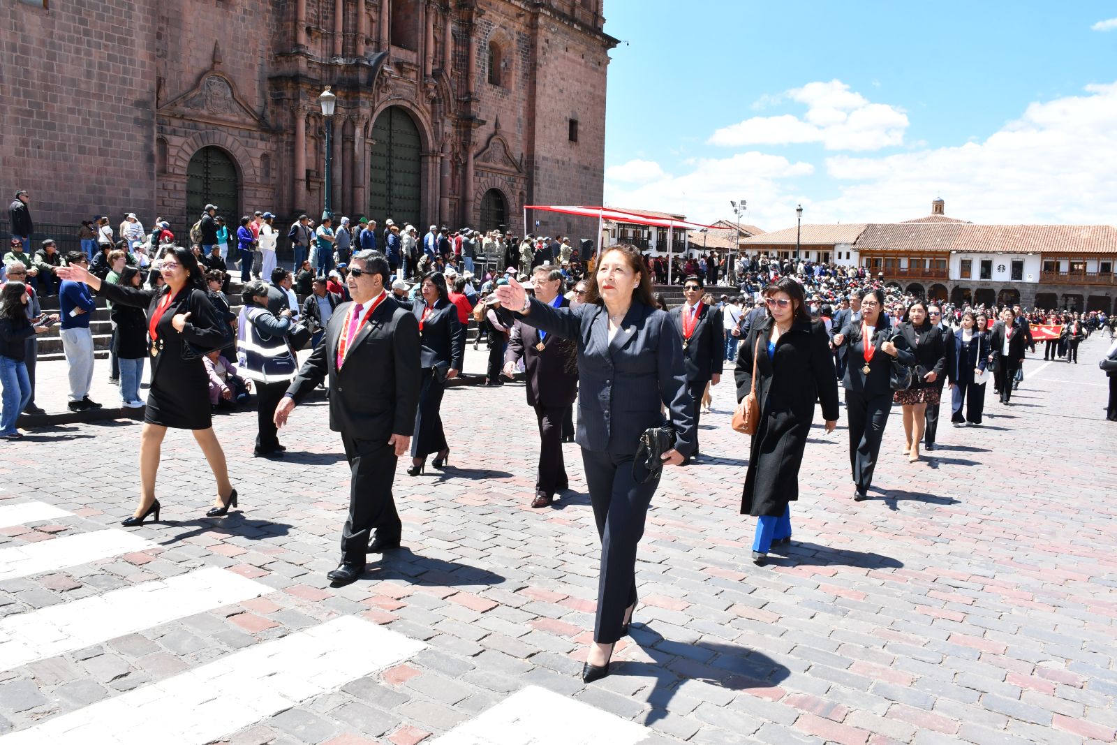 Foto 20 de DESFILE INSTITUCIONAL POR MES DEL CONTADOR 2026