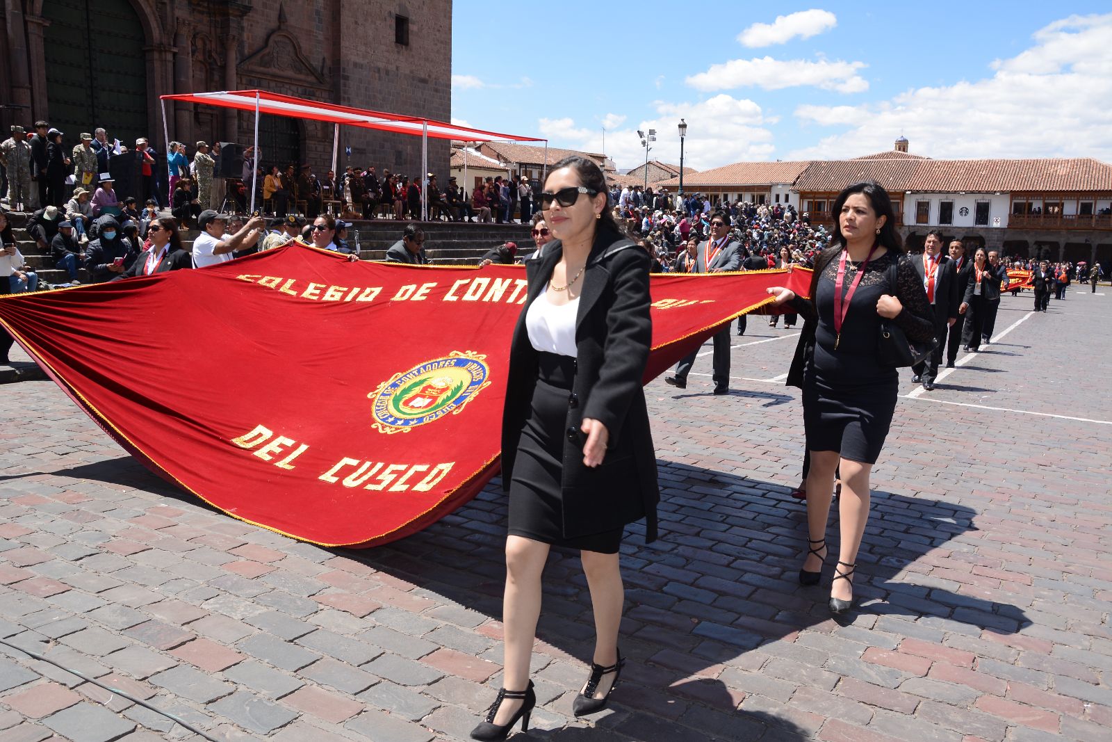 Foto 46 de DESFILE INSTITUCIONAL POR MES DEL CONTADOR 2026