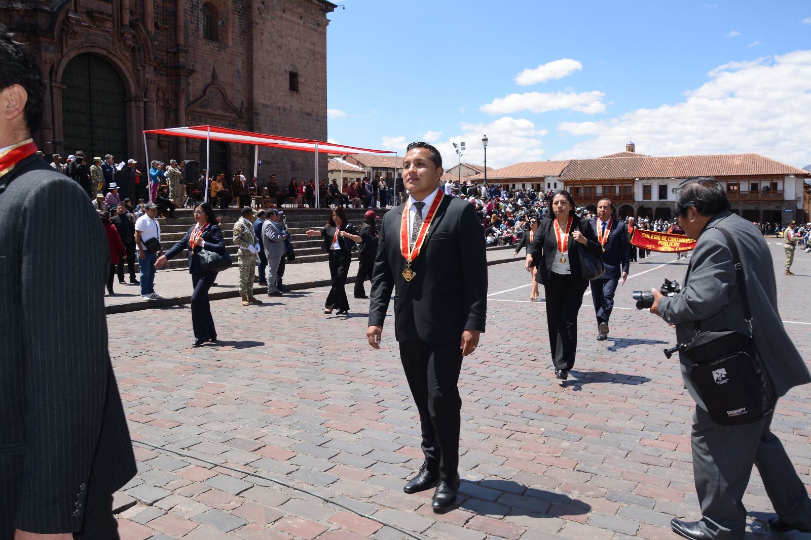 Foto 49 de DESFILE INSTITUCIONAL POR MES DEL CONTADOR 2026