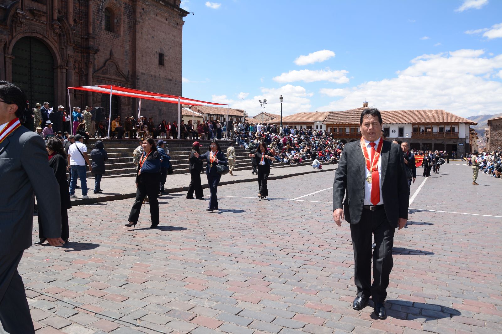Foto 48 de DESFILE INSTITUCIONAL POR MES DEL CONTADOR 2026