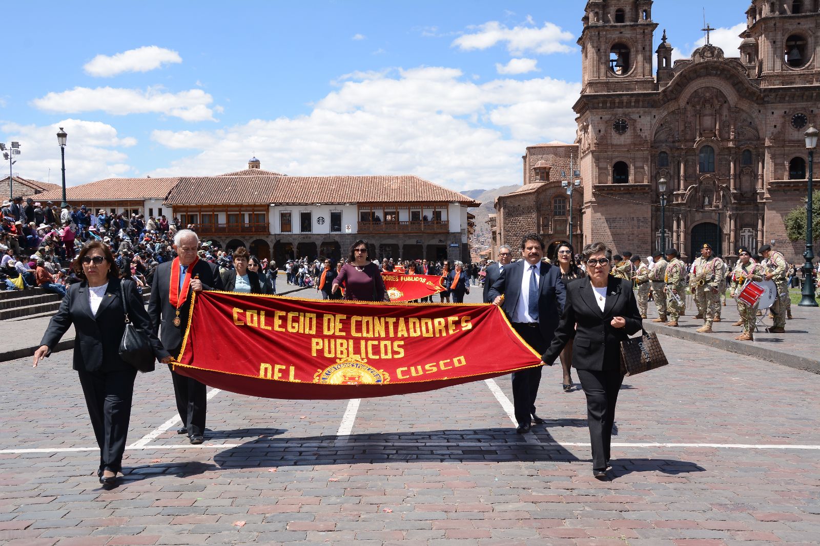 Foto 53 de DESFILE INSTITUCIONAL POR MES DEL CONTADOR 2026