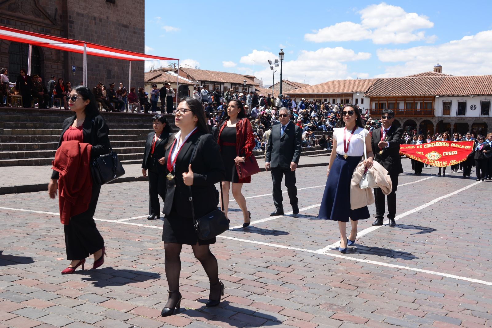 Foto 74 de DESFILE INSTITUCIONAL POR MES DEL CONTADOR 2026