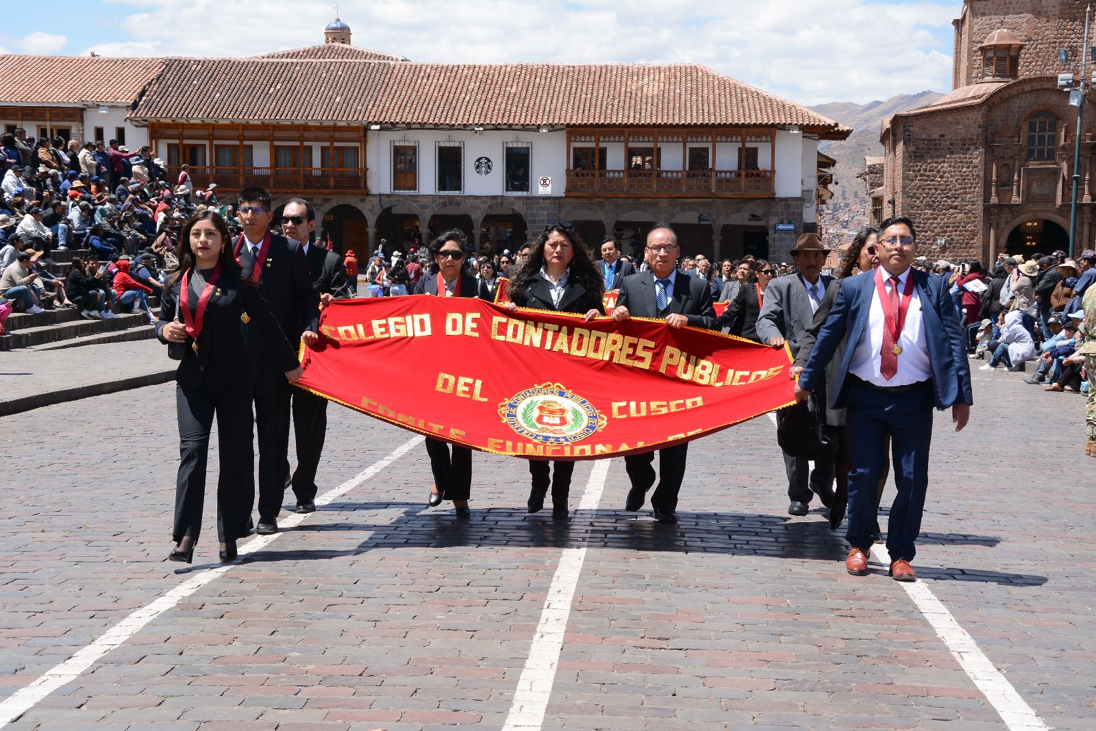 Foto 82 de DESFILE INSTITUCIONAL POR MES DEL CONTADOR 2026